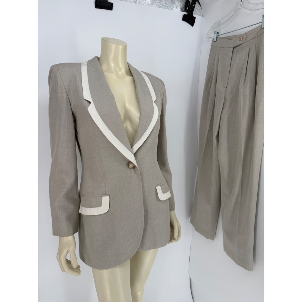 Casual Corner Vintage Tan White Trim Blazer Pant Suit Set 6 1730-3 Professional